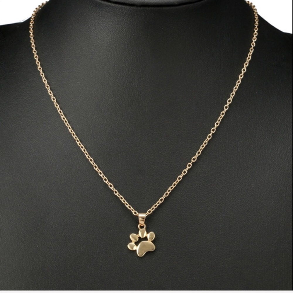 GOLD OR SILVER -FUR BABY PAW NECKLACE - Picture 2 of 5